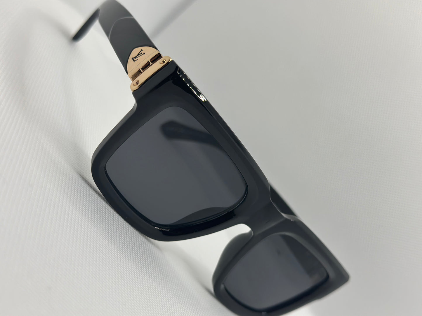Black Sleek