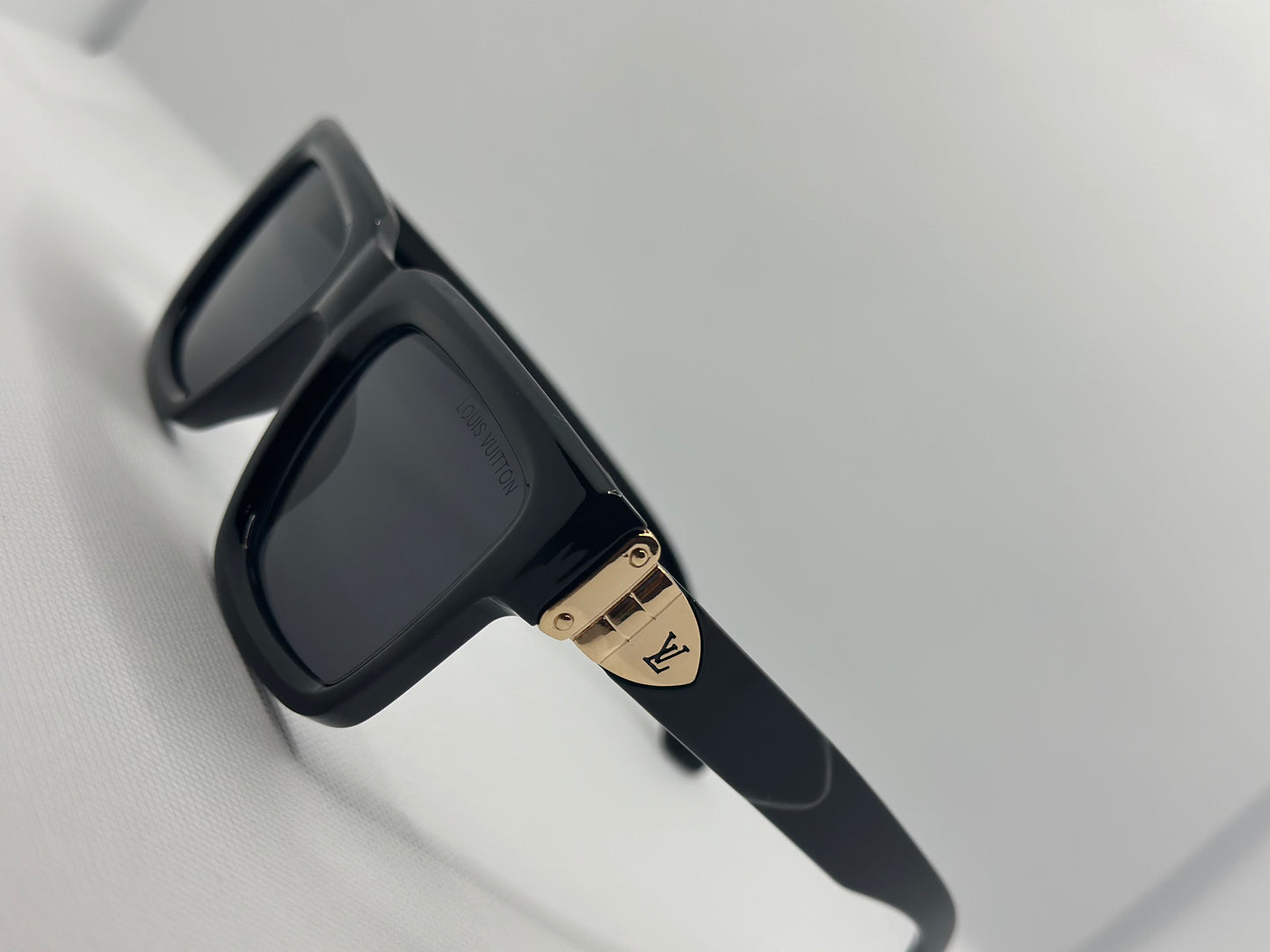 Black Sleek